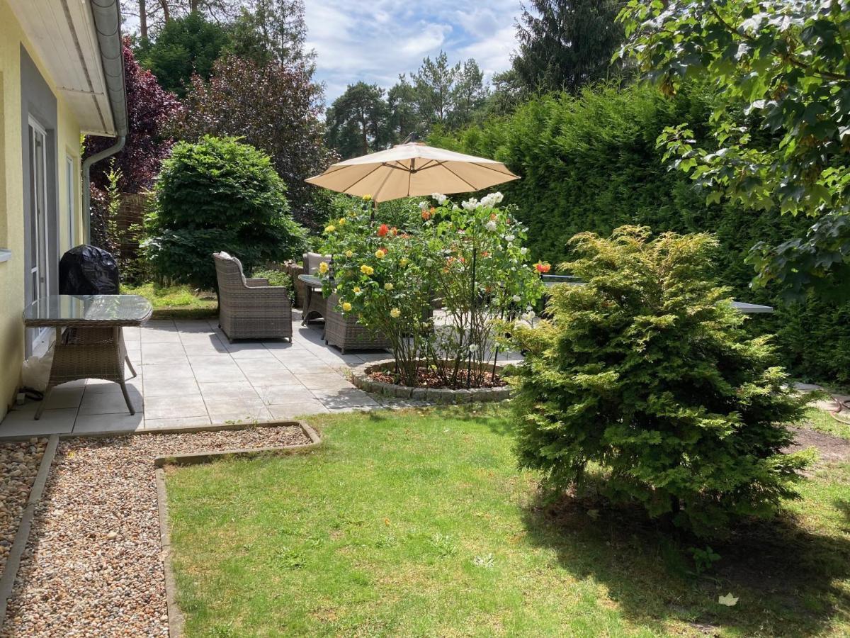 Ferienhaus Blaumond Mit Gartensauna Wandlitz Exteriör bild
